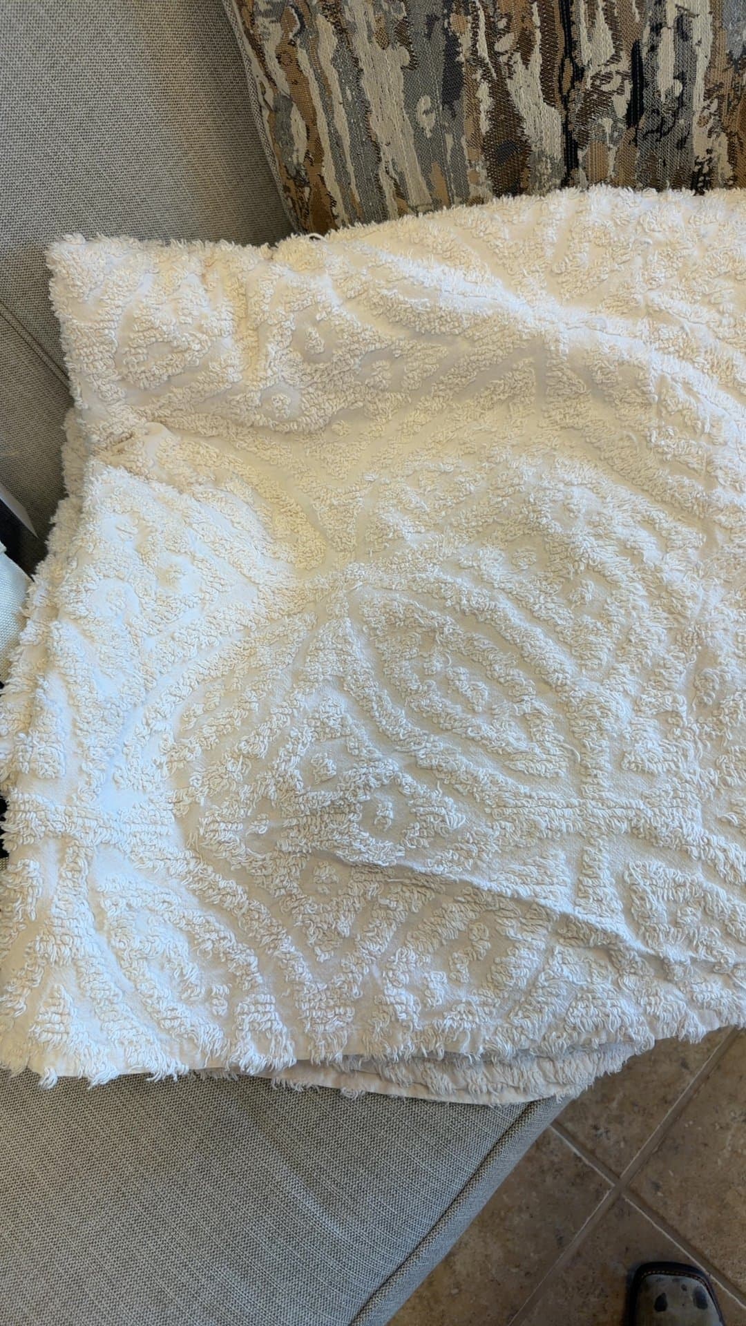 Cream Tufted Chenille Full Size Cotton Bedspread Coverlet with 2 shams - Image 1