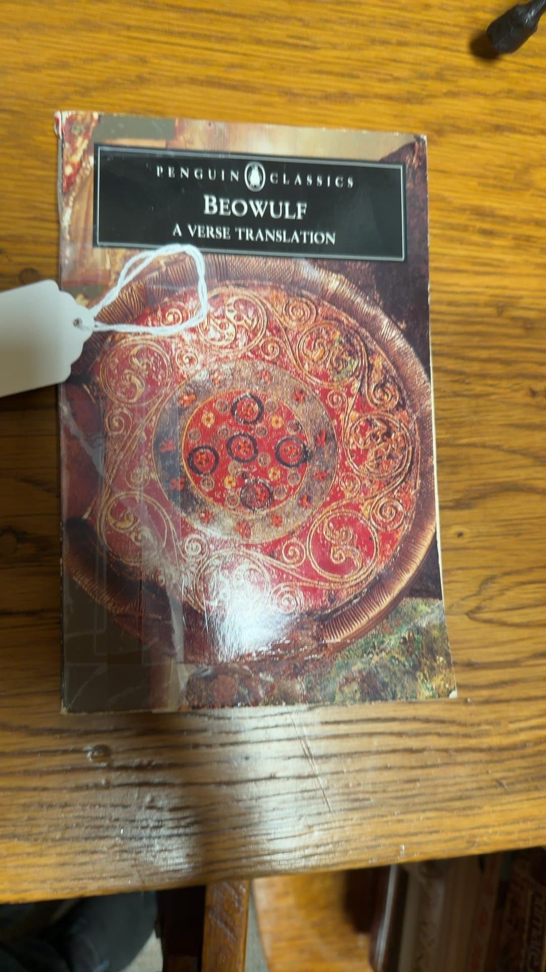 Beowulf: A Verse Translation (Penguin Classics) - Image 1