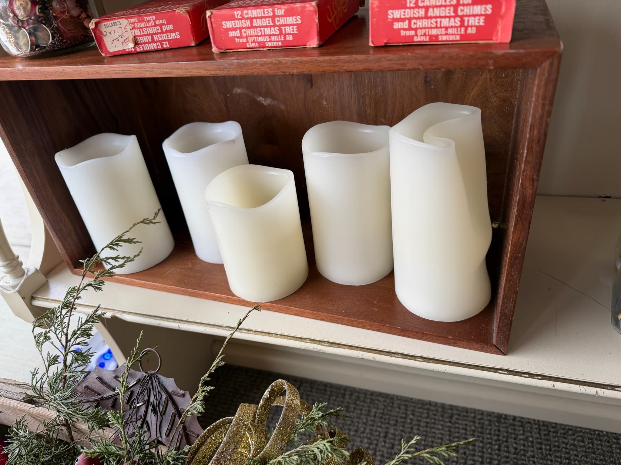 Set of White Flameless Candles - Image 1