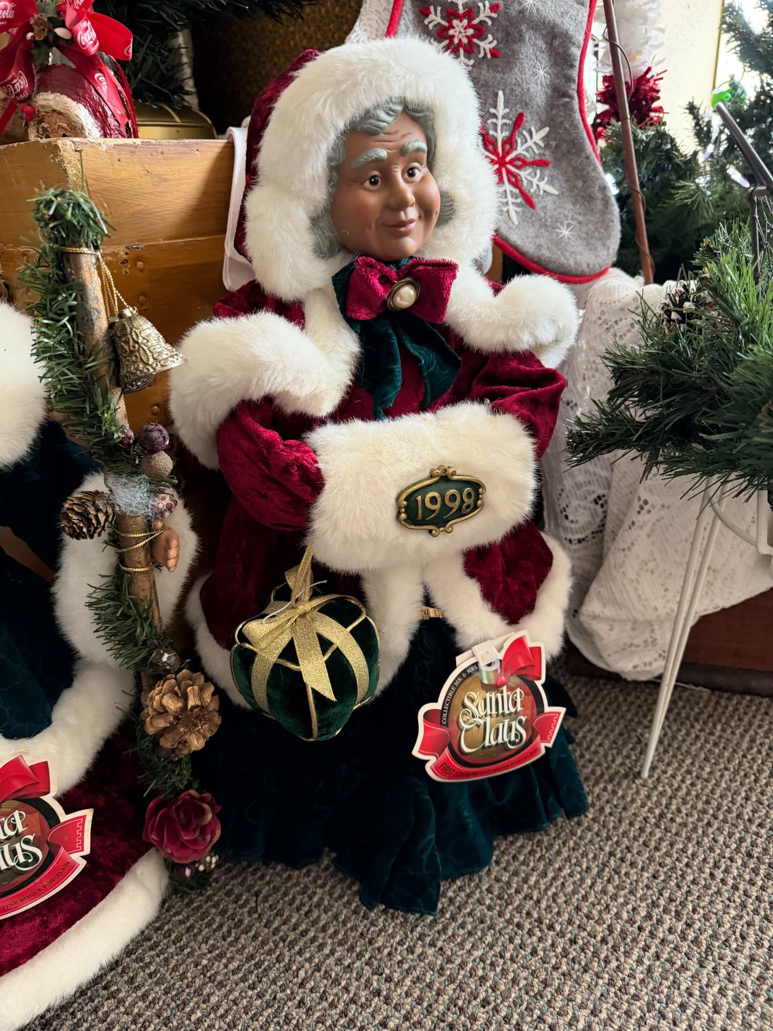 1998 Mrs. Claus Christmas Figurine - Image 1