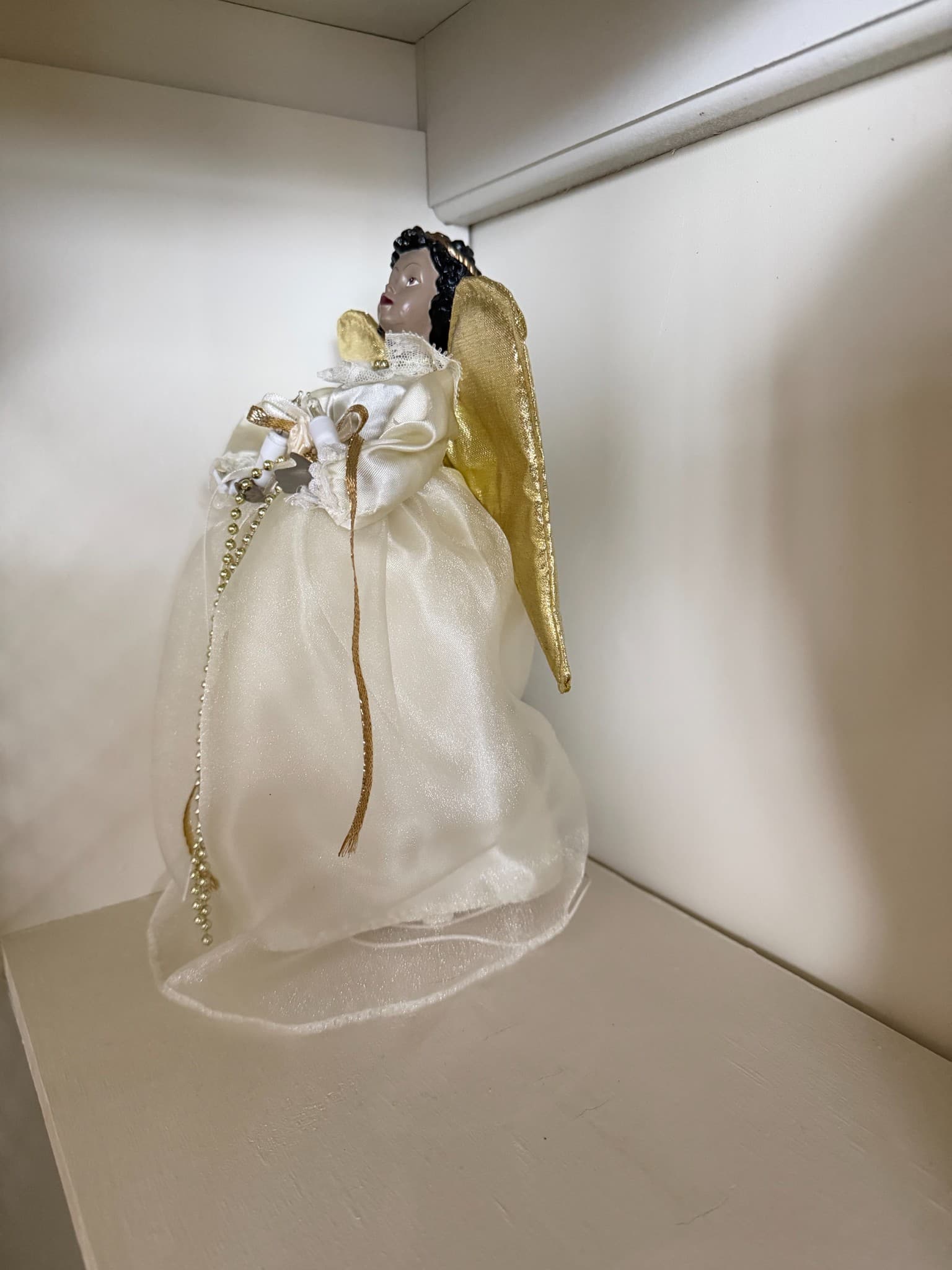 Porcelain Angel Figurine - Image 1