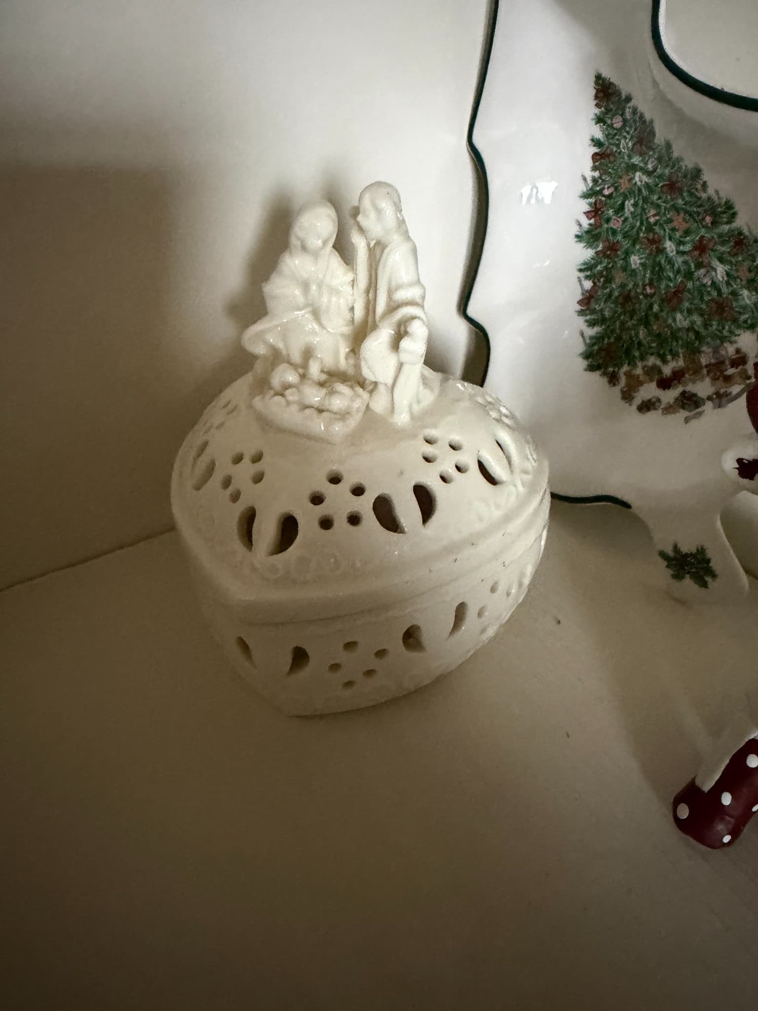 Porcelain Nativity Scene Box - Image 1