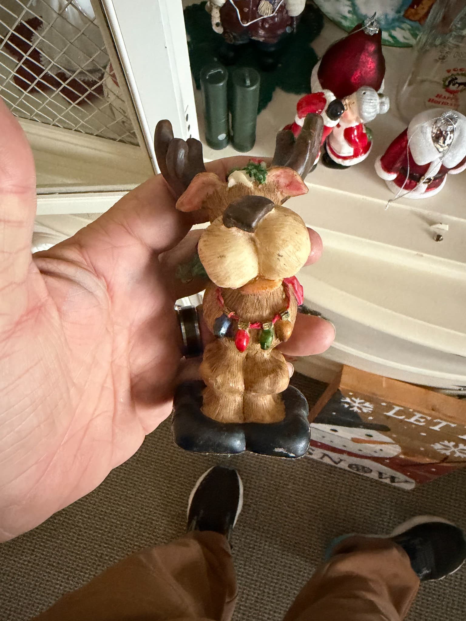 Christmas Reindeer Figurine - Image 1