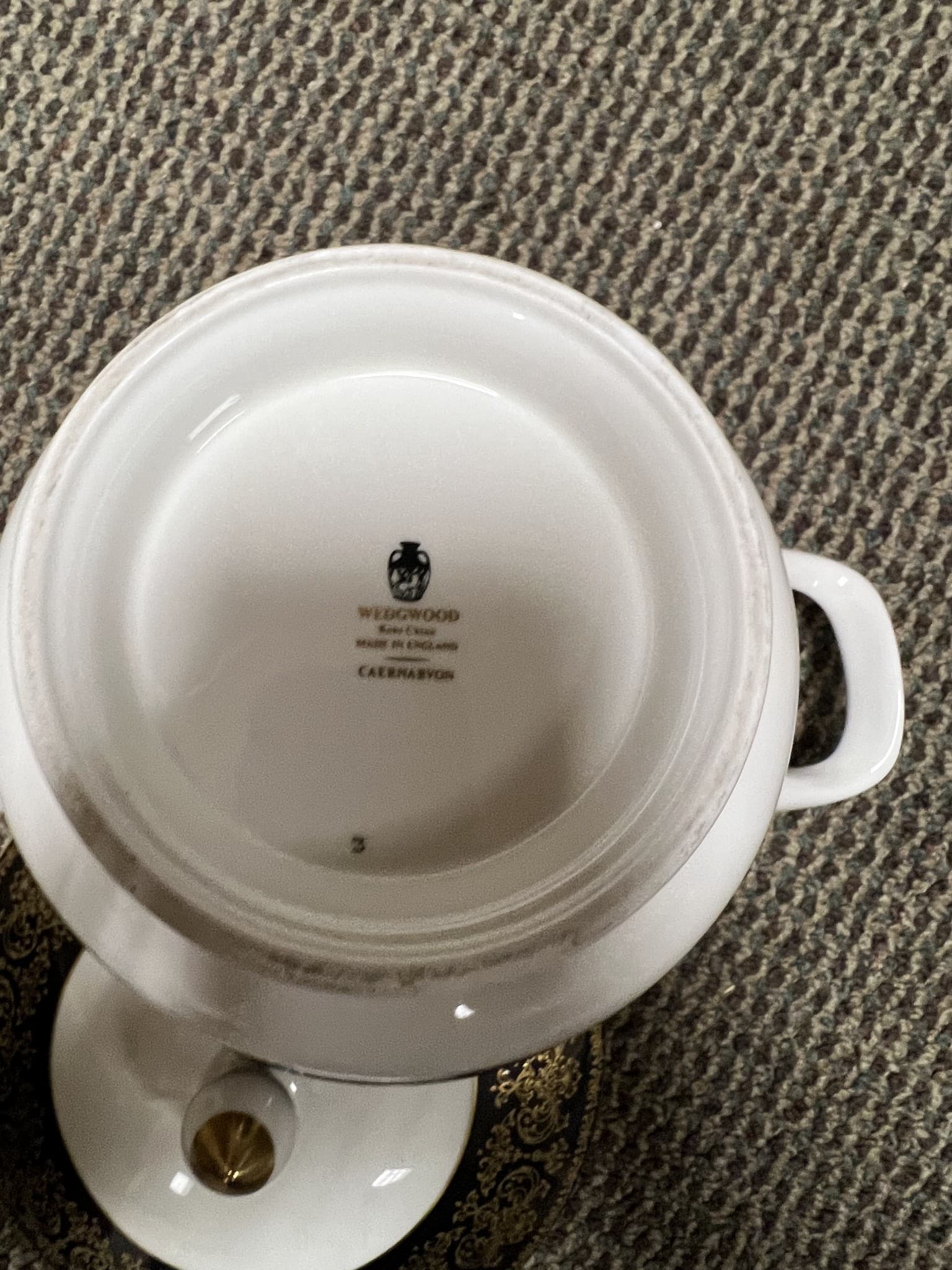 Wedgwood Caernarvon Covered Dish - Image 1