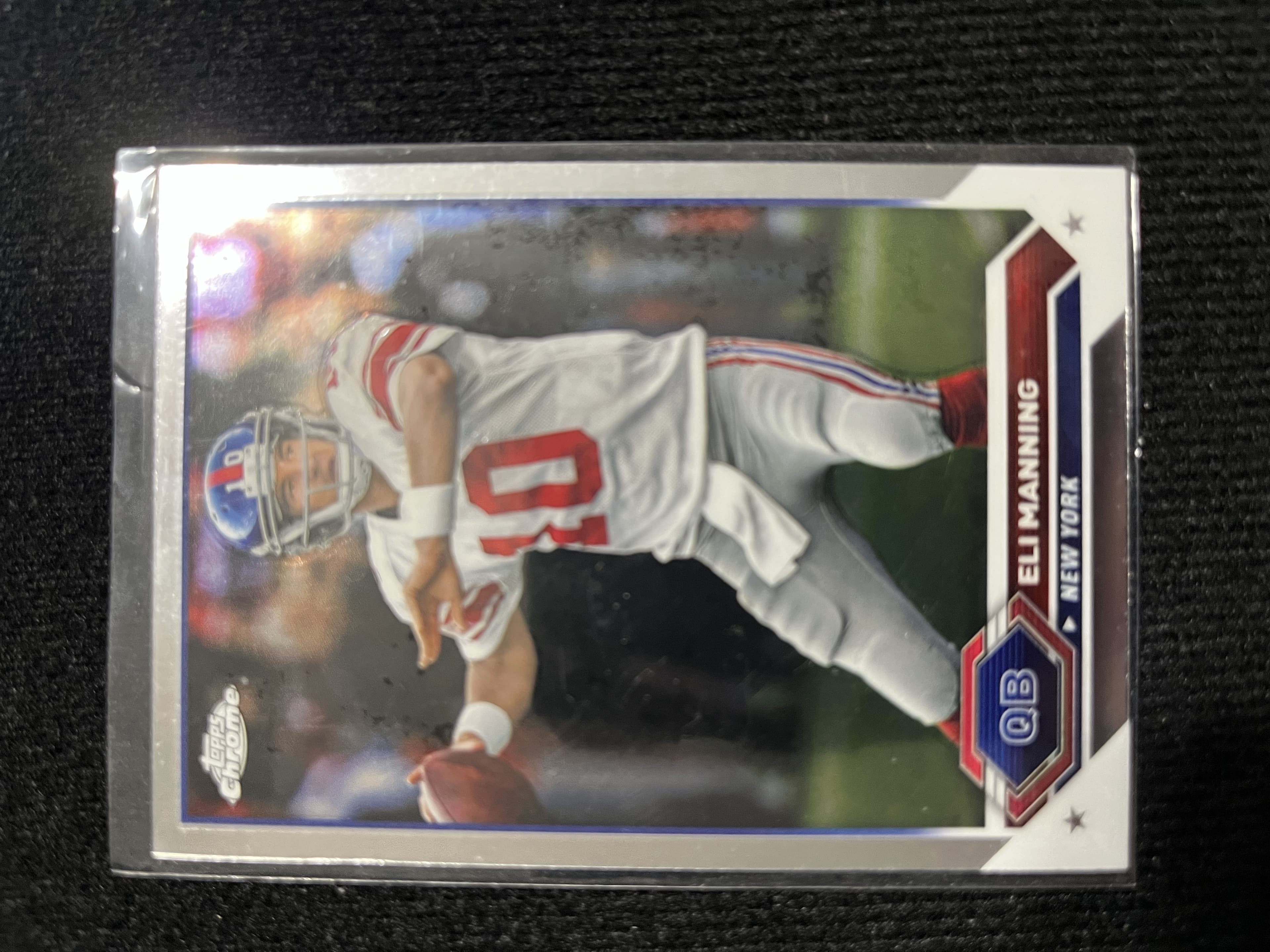 2021 Topps Chrome Eli Manning #23 - Image 1